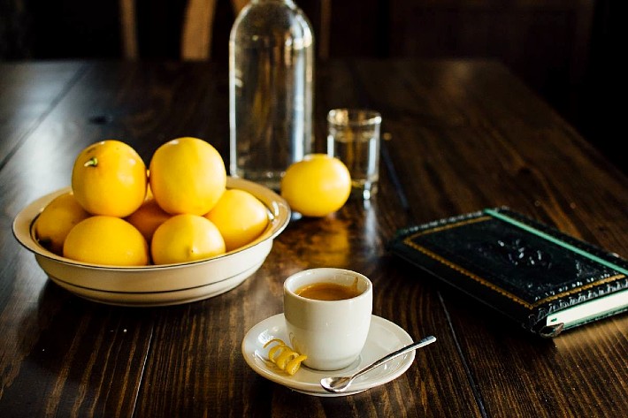 Польза лимона в кофе